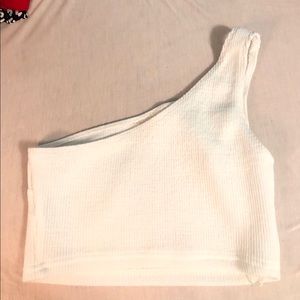 White one shoulder crop
